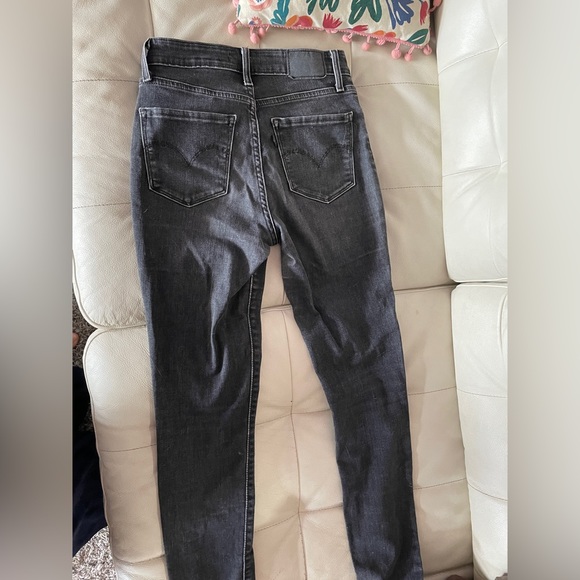 Levi’s 721 high rise skinny - Picture 2 of 2